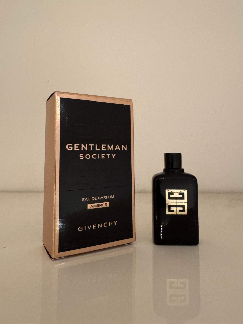 Givenchy Gentleman Society Ambrée Eau de Parfum 6ml miniature for men, warm and sophisticated masculine fragrance in a compact bottle