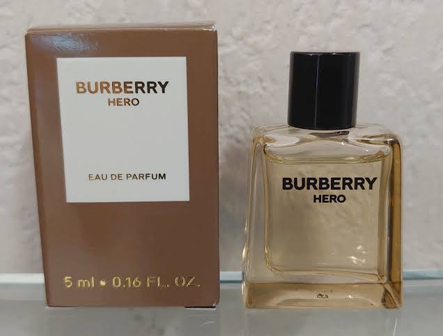 Burberry Hero Parfum Intense 5ml miniature for men, bold and sophisticated masculine fragrance in a compact bottle
