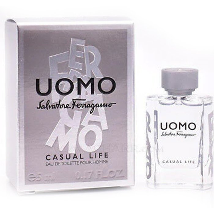 Salvatore Ferragamo Uomo Casual Life Eau de Toilette 5ml miniature for men, fresh and modern masculine fragrance in a compact bottle